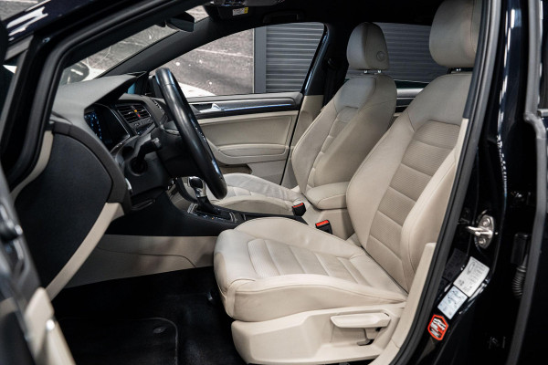 Volkswagen e-Golf *Warmtepomp / Dynaudio / Keyless / Sportstoelen / Lederen bekleding*