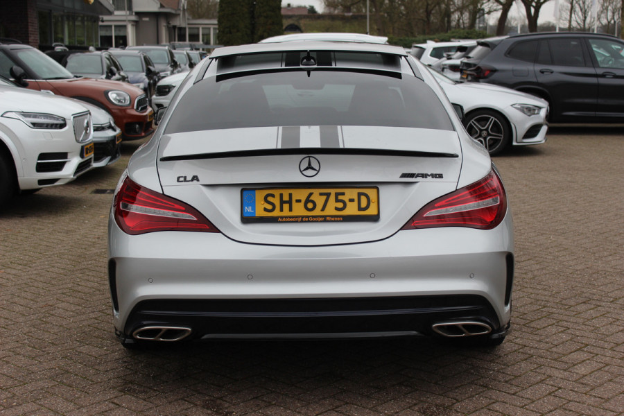 Mercedes-Benz CLA-Klasse 180 WhiteArt Edition / Panoramadak / Camera / Leder&Alcantara / 19'' / Keyless / Navigatie / Stoelverwarming / Cruise Control
