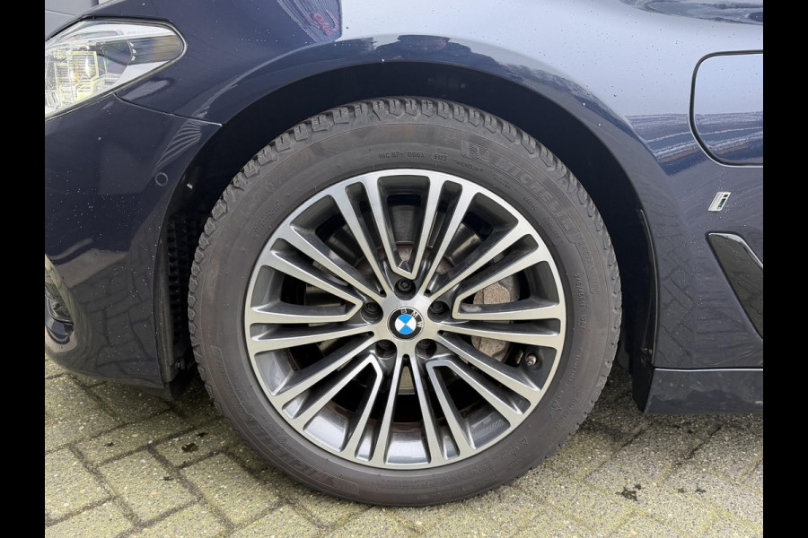 BMW 5 Serie 530e iPerformance High Executive | Head-Up Display | 360* Camera | Massage | Lederen Bekleding |