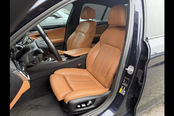 BMW 5 Serie 530e iPerformance High Executive | Head-Up Display | 360* Camera | Massage | Lederen Bekleding |