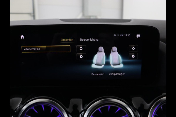 Mercedes-Benz GLA 200 Business Solution AMG | Panoramadak | Carplay | Matrix LED | Stoelverwarming | Trekhaak | Memory | Leder/Alcantara | Navigatie | Park Assist