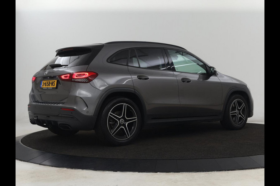 Mercedes-Benz GLA 200 Business Solution AMG | Panoramadak | Carplay | Matrix LED | Stoelverwarming | Trekhaak | Memory | Leder/Alcantara | Navigatie | Park Assist