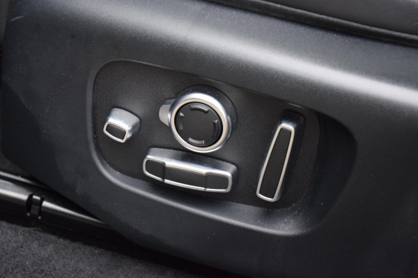 Land Rover Range Rover Velar P250 Turbo AWD R-Dynamic HSE