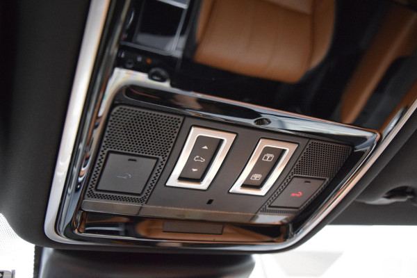 Land Rover Range Rover Velar P250 Turbo AWD R-Dynamic HSE