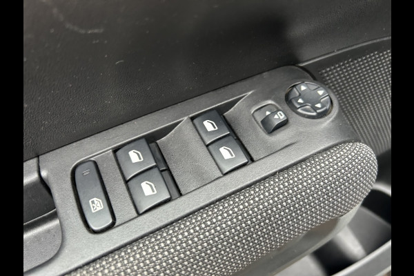 Citroën C3 Aircross 1.2 110pk Feel Navi, Carplay, PDC, Clima