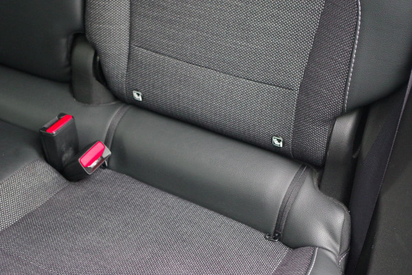 Renault Captur 1.6 E-Tech full hybrid 145 techno, Camera, Climate Control, LED