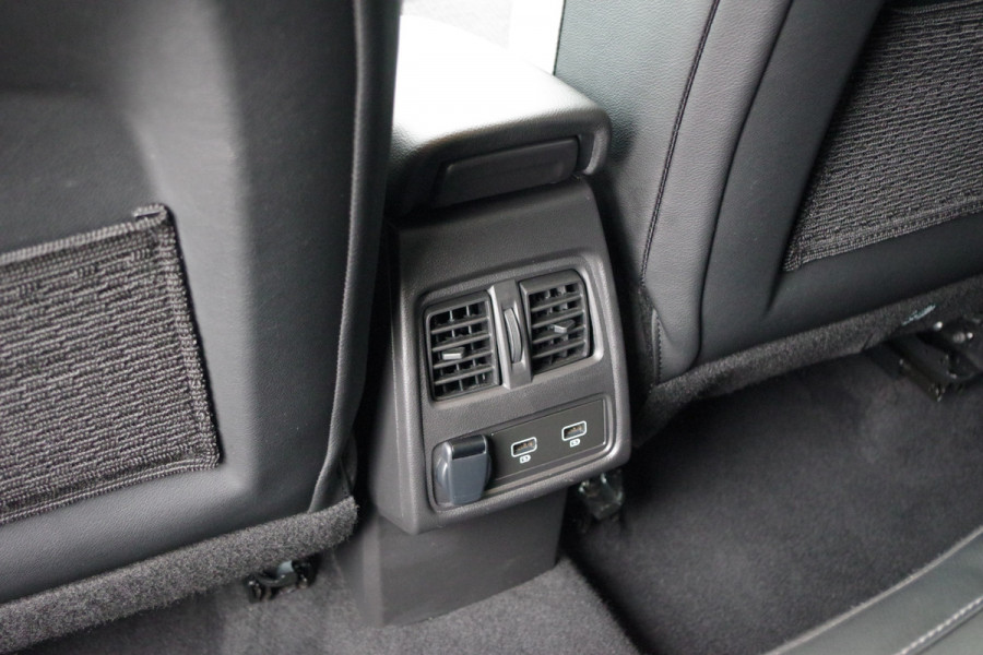 Renault Captur 1.6 E-Tech full hybrid 145 techno, Camera, Climate Control, LED