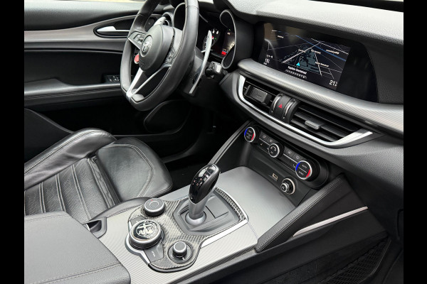 Alfa Romeo Stelvio 2.0 T AWD B-Tech l Pano l VDOH l Volleder l Camera l ACC l