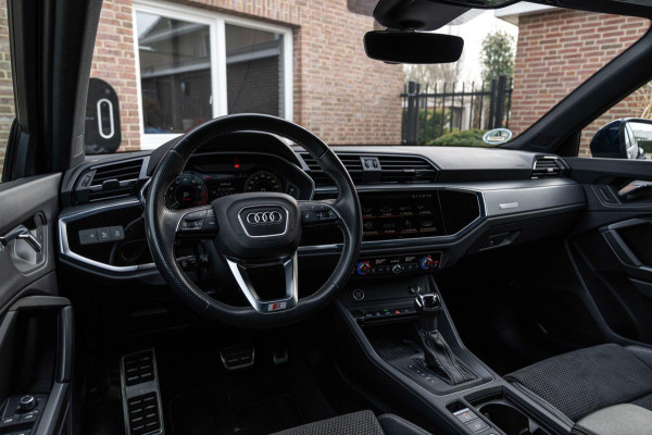 Audi Q3 Sportback 45 TFSI e S Edition 245 PK | Navarra Black Optic 3x S-Line Virtual Stoel/Stuurverw. 20''