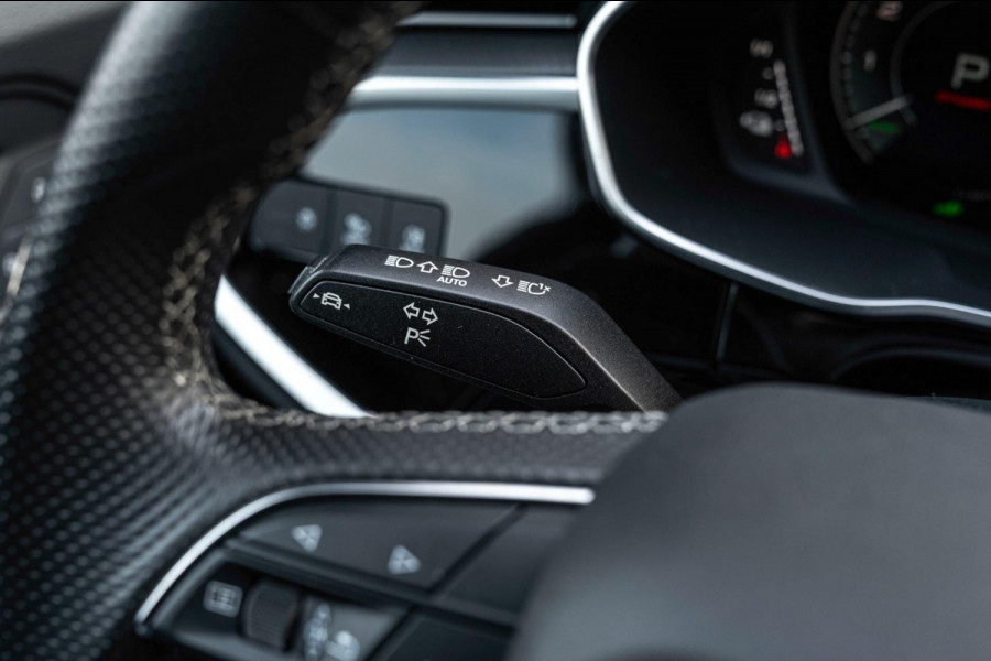 Audi Q3 Sportback 45 TFSI e S Edition 245 PK | Navarra Black Optic 3x S-Line Virtual Stoel/Stuurverw. 20''