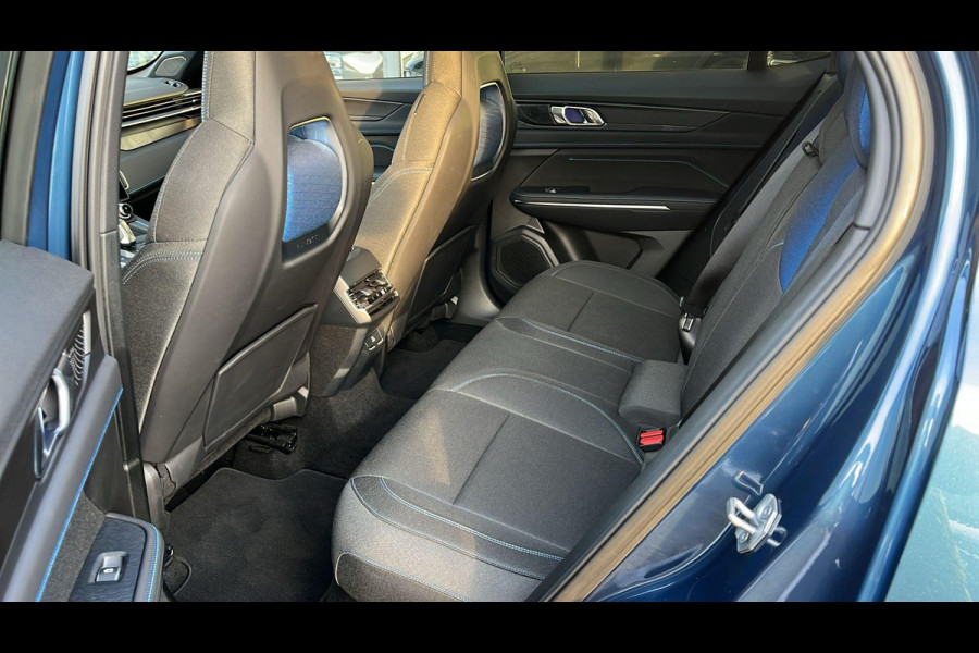 Lynk & Co 01 1.5 | 261 pk | PHEV | 360 Camera | Adaptieve Cruise | Elek. Achterklep | Panorama dak | Stoelverwarming | 1.800kg Trekgewicht