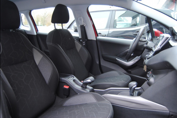 Peugeot 2008 1.2 PureT. Blue Lion | NAV | Apple Carplay | Cruise | Automaat