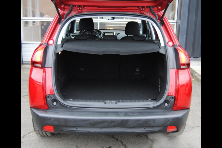 Peugeot 2008 1.2 PureT. Blue Lion | NAV | Apple Carplay | Cruise | Automaat