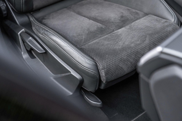 Audi Q3 Sportback 45 TFSI e S Edition 245 PK | Navarra Black Optic 3x S-Line Virtual Stoel/Stuurverw. 20''