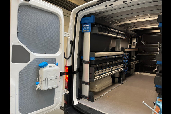 Volkswagen Crafter Automaat DSG Servicewagen 35 2.0 TDI 140pk euro6 L3H2 oude L2H1 Highline 3Persoons, Sortimo, RIJKLAARPRIJS