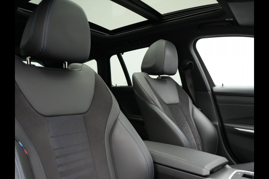 BMW 3 Serie Touring 330e M Sport Plug In Hybrid 293pk Dealer O.H PHEV | Trekhaak Af Fabriek | Panodak | 360 Camera | Alcantara Sportstoelen Memory & Verwarmd | Apple Carplay | Sfeerverlichting | Virtual | Blis | Navigatie | DAB |