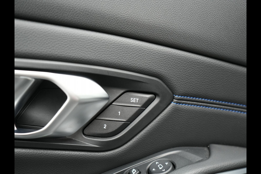 BMW 3 Serie Touring 330e M Sport Plug In Hybrid 293pk Dealer O.H PHEV | Trekhaak Af Fabriek | Panodak | 360 Camera | Alcantara Sportstoelen Memory & Verwarmd | Apple Carplay | Sfeerverlichting | Virtual | Blis | Navigatie | DAB |