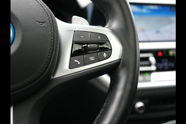 BMW 3 Serie Touring 330e M Sport Plug In Hybrid 293pk Dealer O.H PHEV | Trekhaak Af Fabriek | Panodak | 360 Camera | Alcantara Sportstoelen Memory & Verwarmd | Apple Carplay | Sfeerverlichting | Virtual | Blis | Navigatie | DAB |