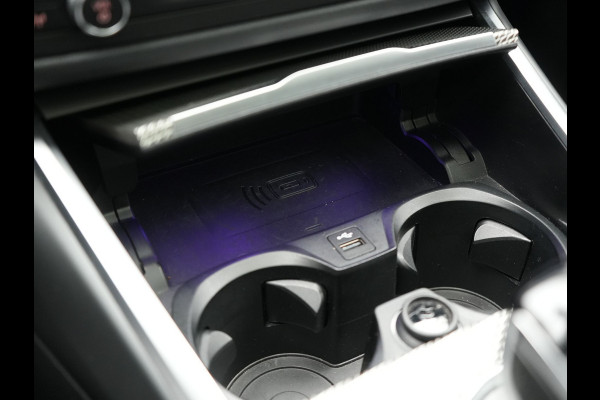 BMW 3 Serie Touring 330e M Sport Plug In Hybrid 293pk Dealer O.H PHEV | Trekhaak Af Fabriek | Panodak | 360 Camera | Alcantara Sportstoelen Memory & Verwarmd | Apple Carplay | Sfeerverlichting | Virtual | Blis | Navigatie | DAB |
