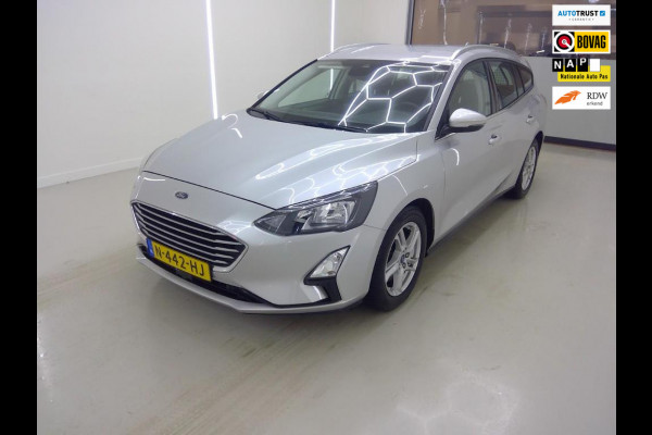 Ford FOCUS Wagon 1.0 EcoBoost Hybrid Trend Edition Business TREKHAAK