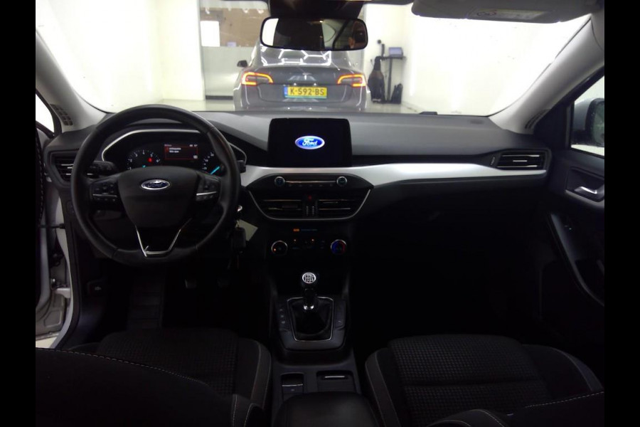 Ford FOCUS Wagon 1.0 EcoBoost Hybrid Trend Edition Business TREKHAAK