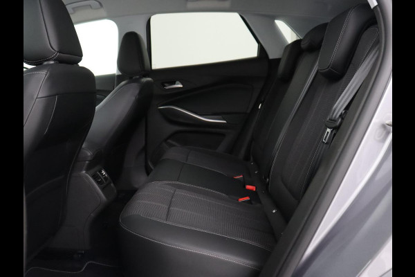 Opel Grandland 1.6 Turbo Plug-In Hybrid Level 3 | Trekhaak | Adaptive cruise | 360 Camera | Navigatie | Carplay | Stuurverwarming | Full LED | PHEV