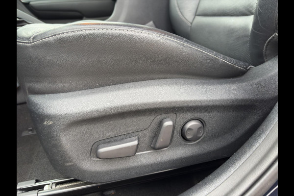 Kia Niro 1.6 GDi Hybrid ExecutiveLine Automaat | Stoelverwarming & Koeling | Navi | Cruise | Camera | Elektrische Stoelen | Trekhaak | Sensoren |