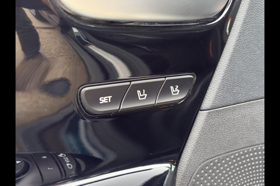 Kia Niro 1.6 GDi Hybrid ExecutiveLine Automaat | Stoelverwarming & Koeling | Navi | Cruise | Camera | Elektrische Stoelen | Trekhaak | Sensoren |