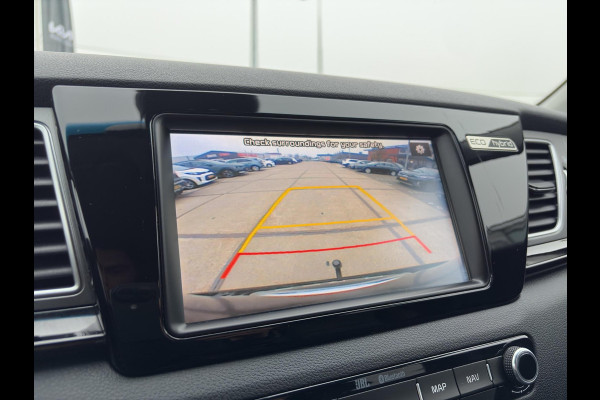 Kia Niro 1.6 GDi Hybrid ExecutiveLine Automaat | Stoelverwarming & Koeling | Navi | Cruise | Camera | Elektrische Stoelen | Trekhaak | Sensoren |