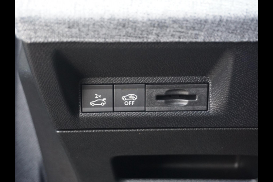 Peugeot E-5008 GT Avantage 73 kWh Panoramadak | Leder interieur