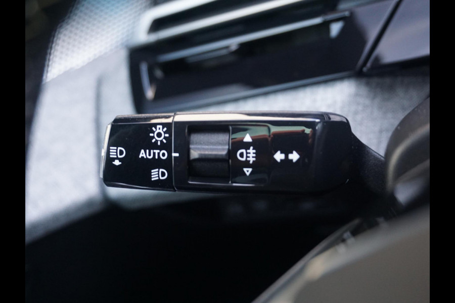Peugeot E-5008 GT Avantage 73 kWh Panoramadak | Leder interieur