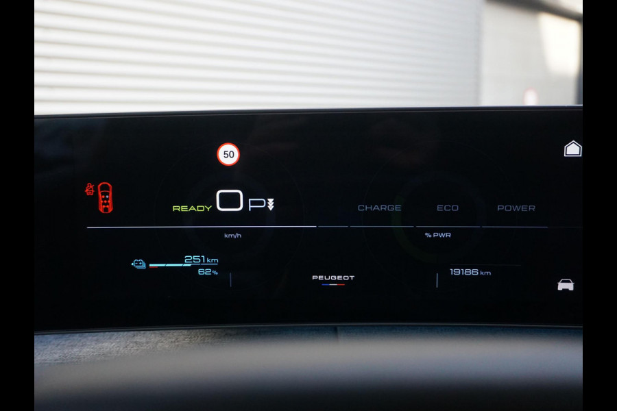 Peugeot E-5008 GT Avantage 73 kWh Panoramadak | Leder interieur