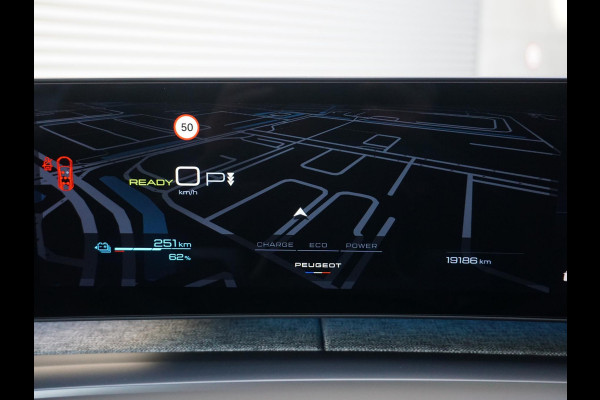 Peugeot E-5008 GT Avantage 73 kWh Panoramadak | Leder interieur