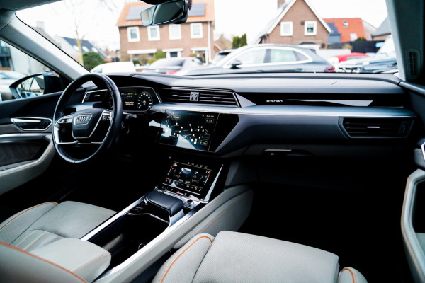 Audi e-tron Sportback 55 quattro S edition 95 kWh | Headup | Stoelverkoeling | 360/3D Camera