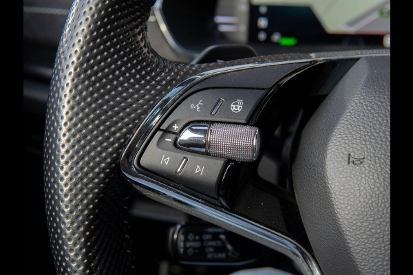 Škoda Octavia Combi 1.4 TSI RS iV PHEV Business Headup|Stoelverwarming|Pano|CANTON|Camera|ACC