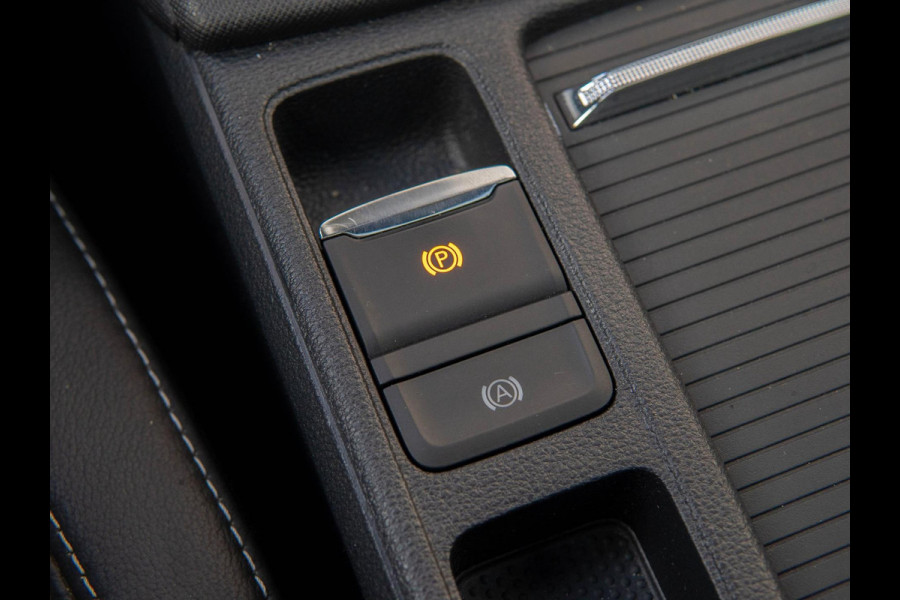 Škoda Octavia Combi 1.4 TSI RS iV PHEV Business Headup|Stoelverwarming|Pano|CANTON|Camera|ACC