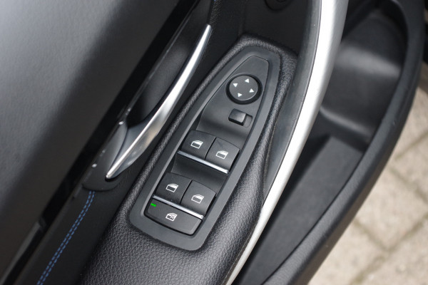 BMW 3 Serie Touring 318i Automaat M-Sport Edition, Panoramdak, LED, Sportstoelen, Leder