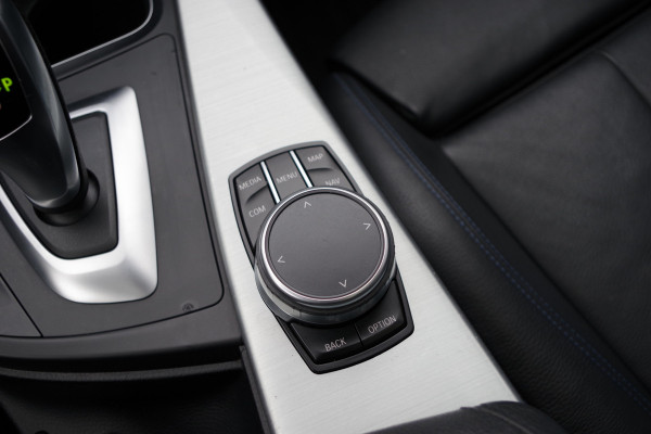 BMW 3 Serie Touring 318i Automaat M-Sport Edition, Panoramdak, LED, Sportstoelen, Leder