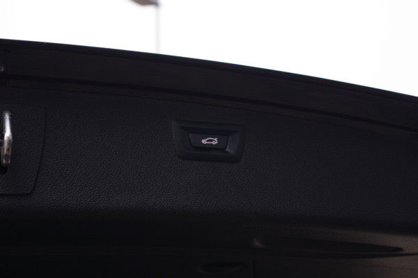 BMW 3 Serie Touring 318i Automaat M-Sport Edition, Panoramdak, LED, Sportstoelen, Leder