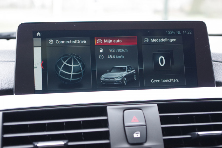 BMW 3 Serie Touring 318i Automaat M-Sport Edition, Panoramdak, LED, Sportstoelen, Leder