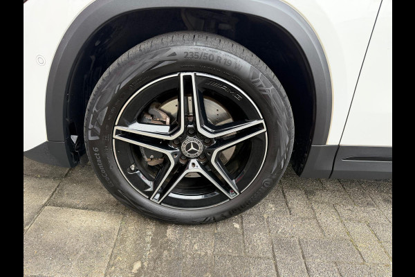 Mercedes-Benz GLA 250 e AMG Night Panorama