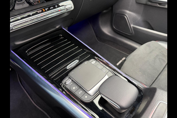 Mercedes-Benz GLA 250 e AMG Night Panorama