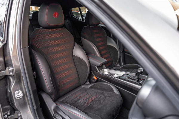 Alfa Romeo Tonale 1.5T Hybrid Edizione Speciale 131 PK Aut. Keyless Matrix LED Camera Sfeerverl. 20''