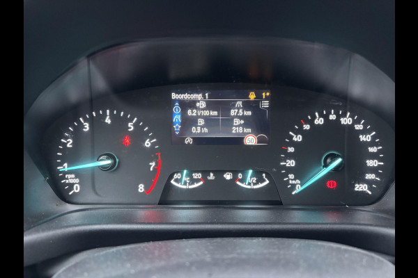 Ford Fiesta 1.0 EcoBoost Hybrid Titanium 125pk | Cruise Control | Parkeersensoren achter | Apple Carplay/Android auto | Navigatie | Climate control