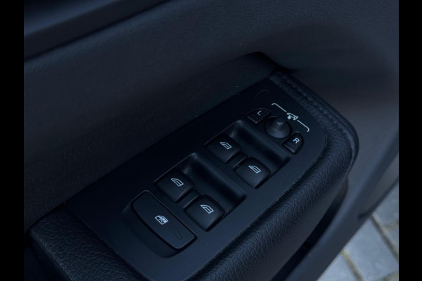 Volvo XC60 2.0 T6 AWD Inscript. FULL PANO NAVI CLIMATE SPORTVELGEN