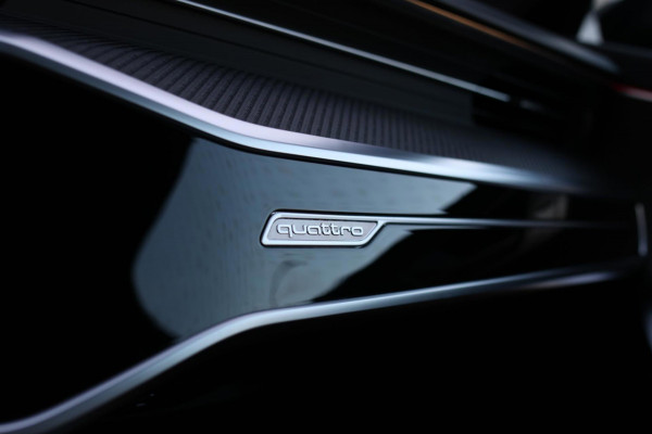 Audi RS6 TFSI Quattro *Keramisch*Carbon*Pano*Indiviual kleur*B&O*