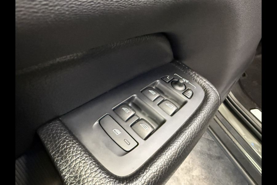 Volvo XC60 2.0 Recharge T6 AWD Business Pro ACC ECC 18''