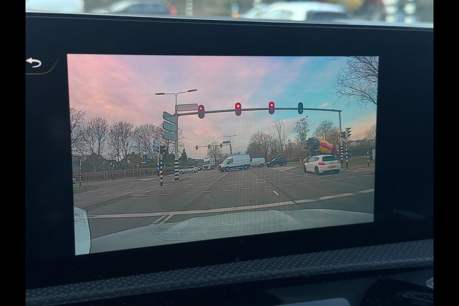 Mercedes-Benz CLA-Klasse Shooting Brake 180 AMG | NAP | PANO | CAMERA | NL AUTO