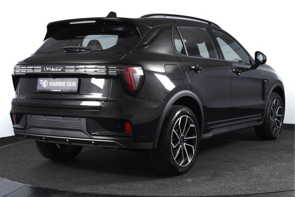 Lynk & Co 01 1.5 Core - Automaat Orig. NL | Dig. Cockpit | Adapt. Cruise | Stoelverw. | PDC | Camera | NAV + App. Connect | ECC | DAB | LM 19" |