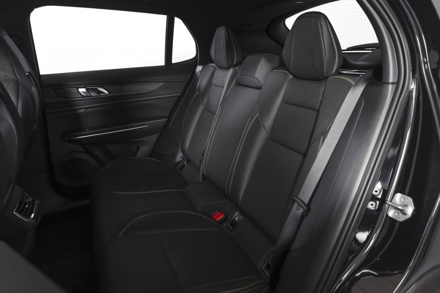 Lynk & Co 01 1.5 Core - Automaat Orig. NL | Dig. Cockpit | Adapt. Cruise | Stoelverw. | PDC | Camera | NAV + App. Connect | ECC | DAB | LM 19" |